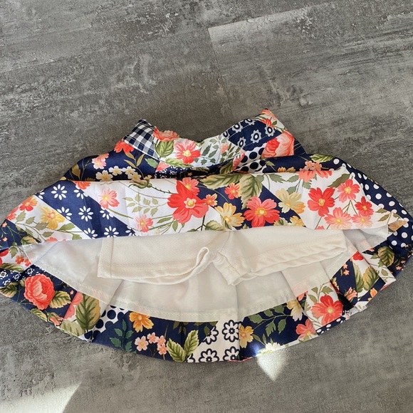 12-18 months silky floral skort - Picture 2 of 2